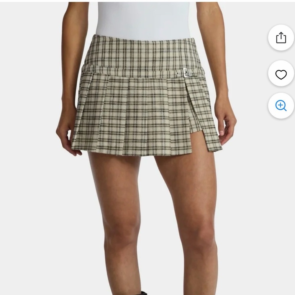 NWT Madden NYC Pleated Plaid Mini Skort - size Large (12-14) - brown/cream/black